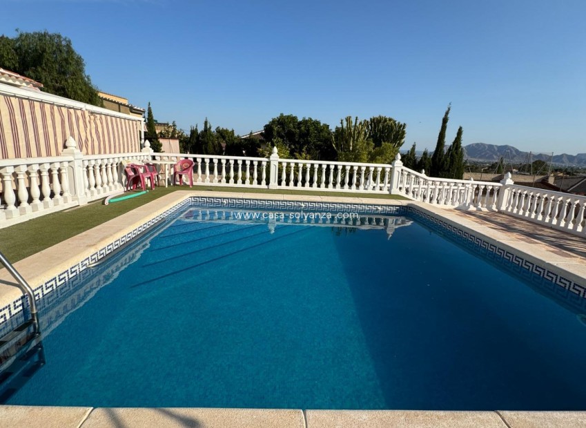 Resale - Villa - Albatera - Partida Lomas