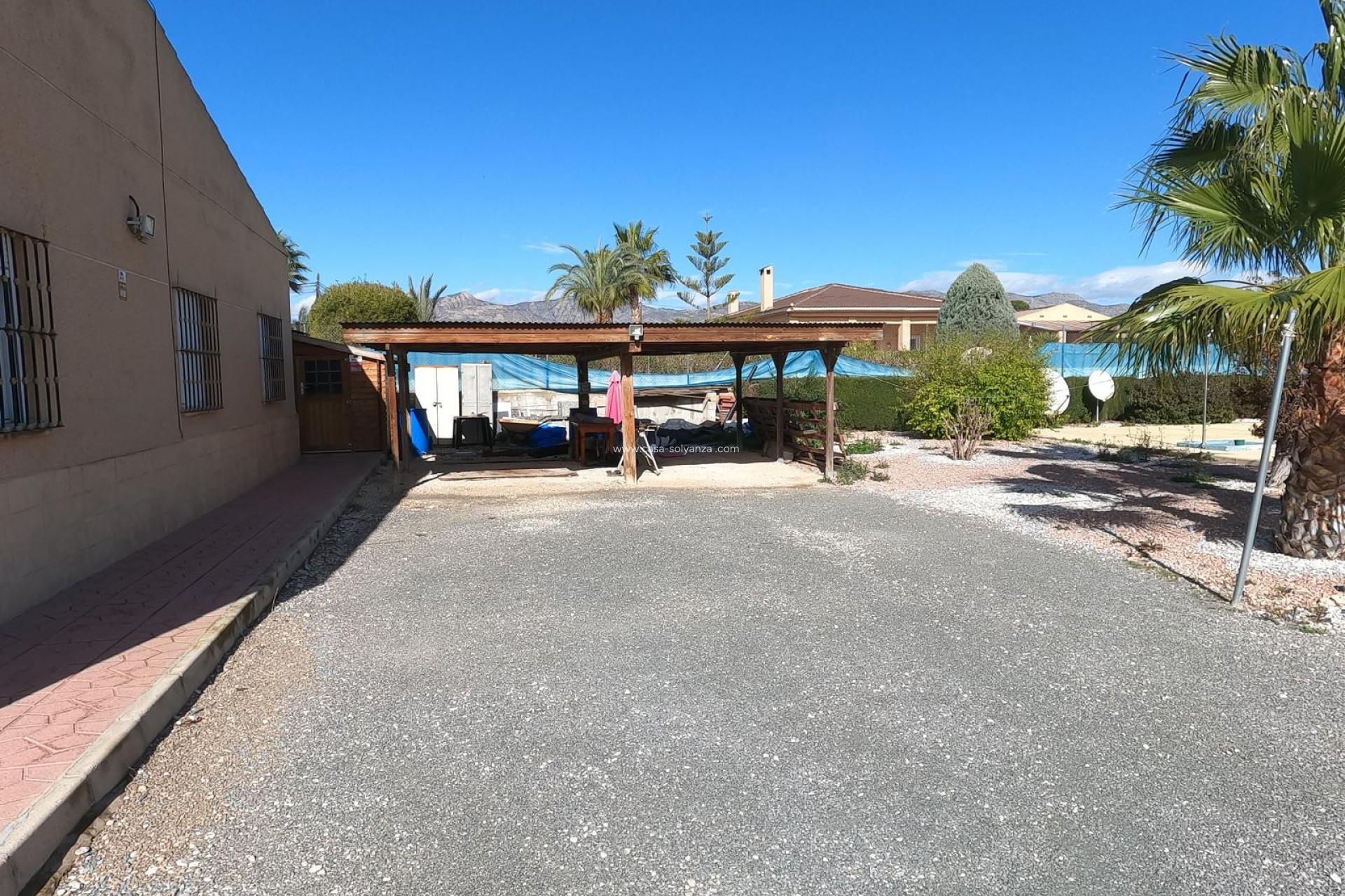 Resale - Villa - Albatera