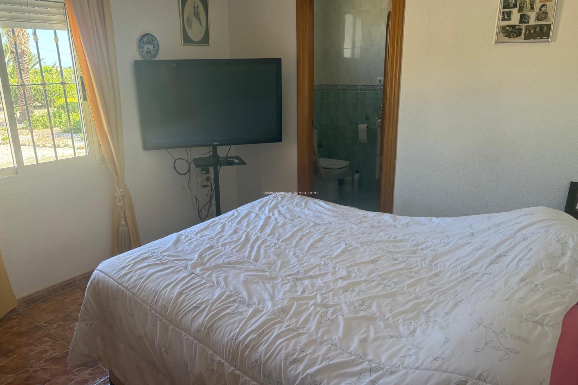 Resale - Villa - Albatera