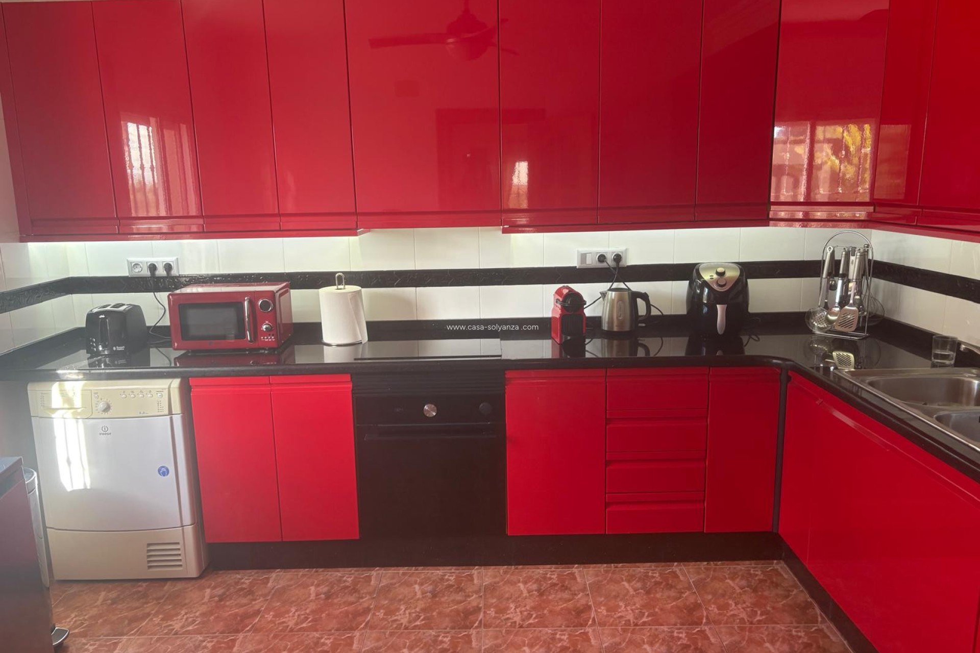 Resale - Villa - Albatera