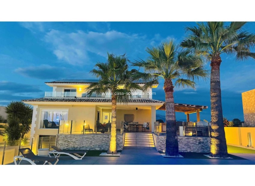 Resale - Villa - Alfas del Pí - Costa Blanca