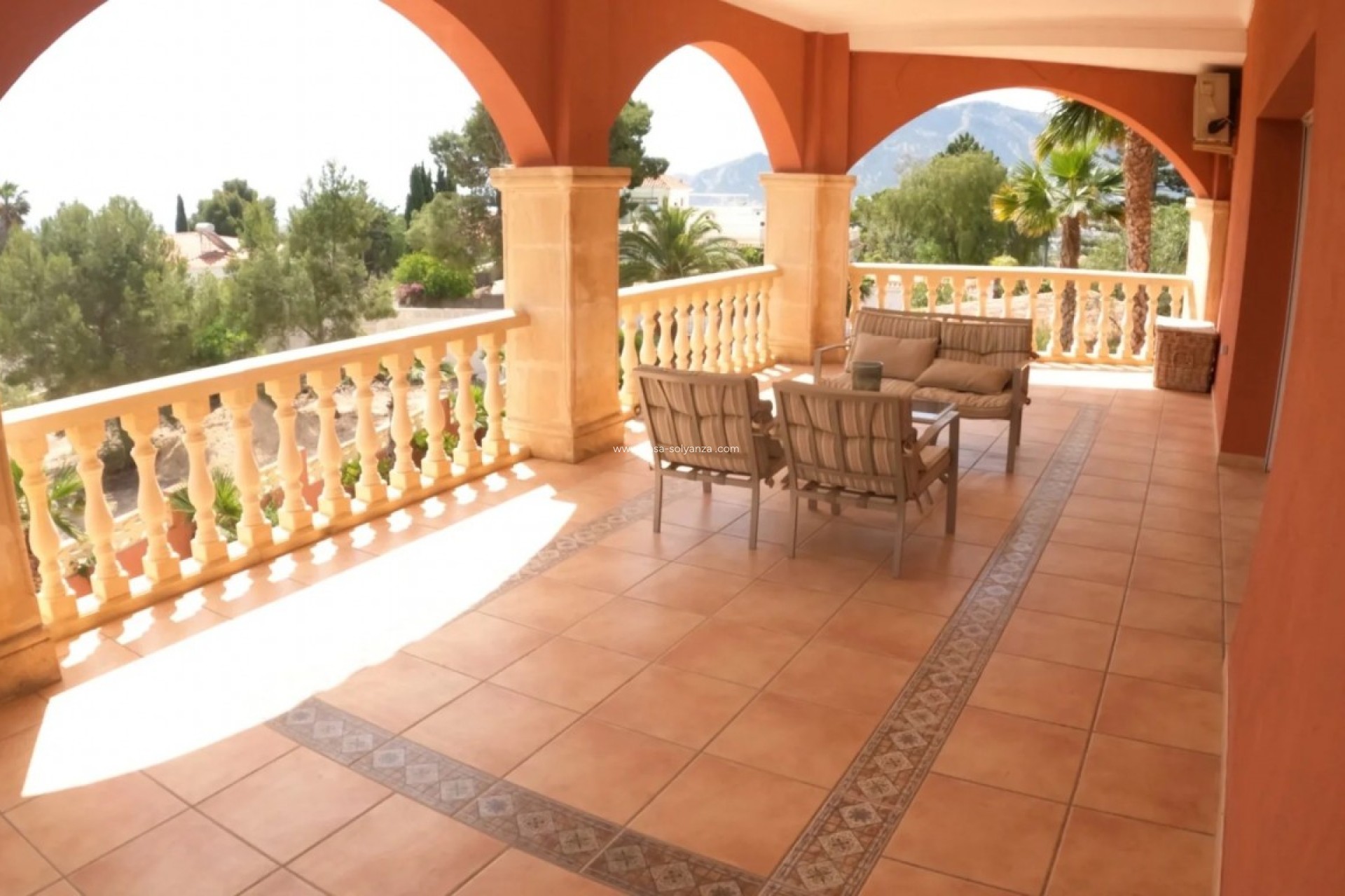Resale - Villa - Alfas del Pí - Costa Blanca