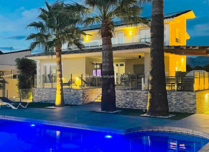 Resale - Villa - Alfas del Pí - Costa Blanca