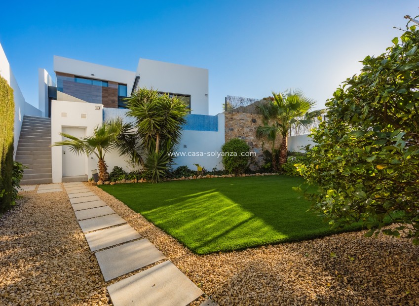 Resale - Villa - Algorfa - La Finca Golf Resort