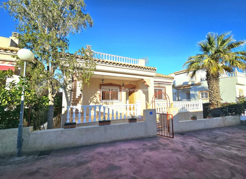 Resale - Villa - Algorfa - Montemar