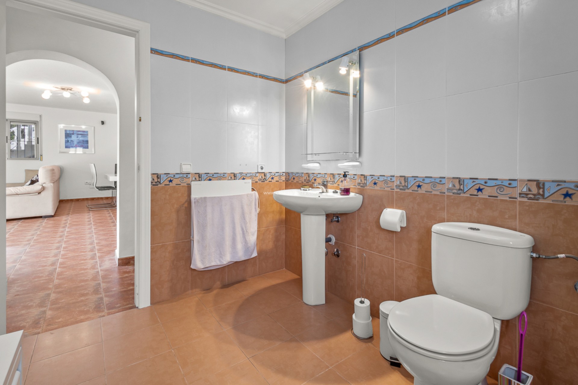 Resale - Villa - Algorfa