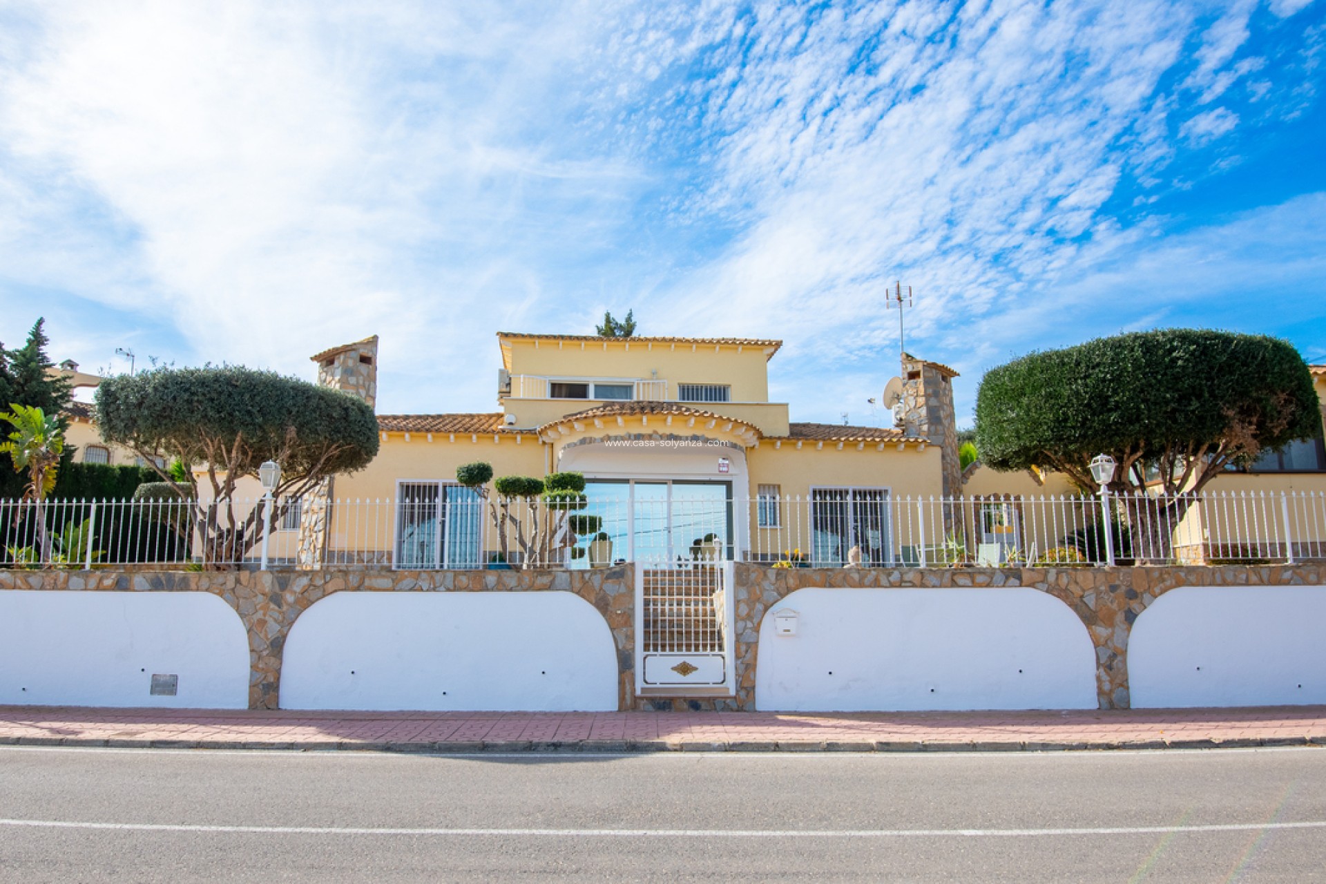 Resale - Villa - Algorfa