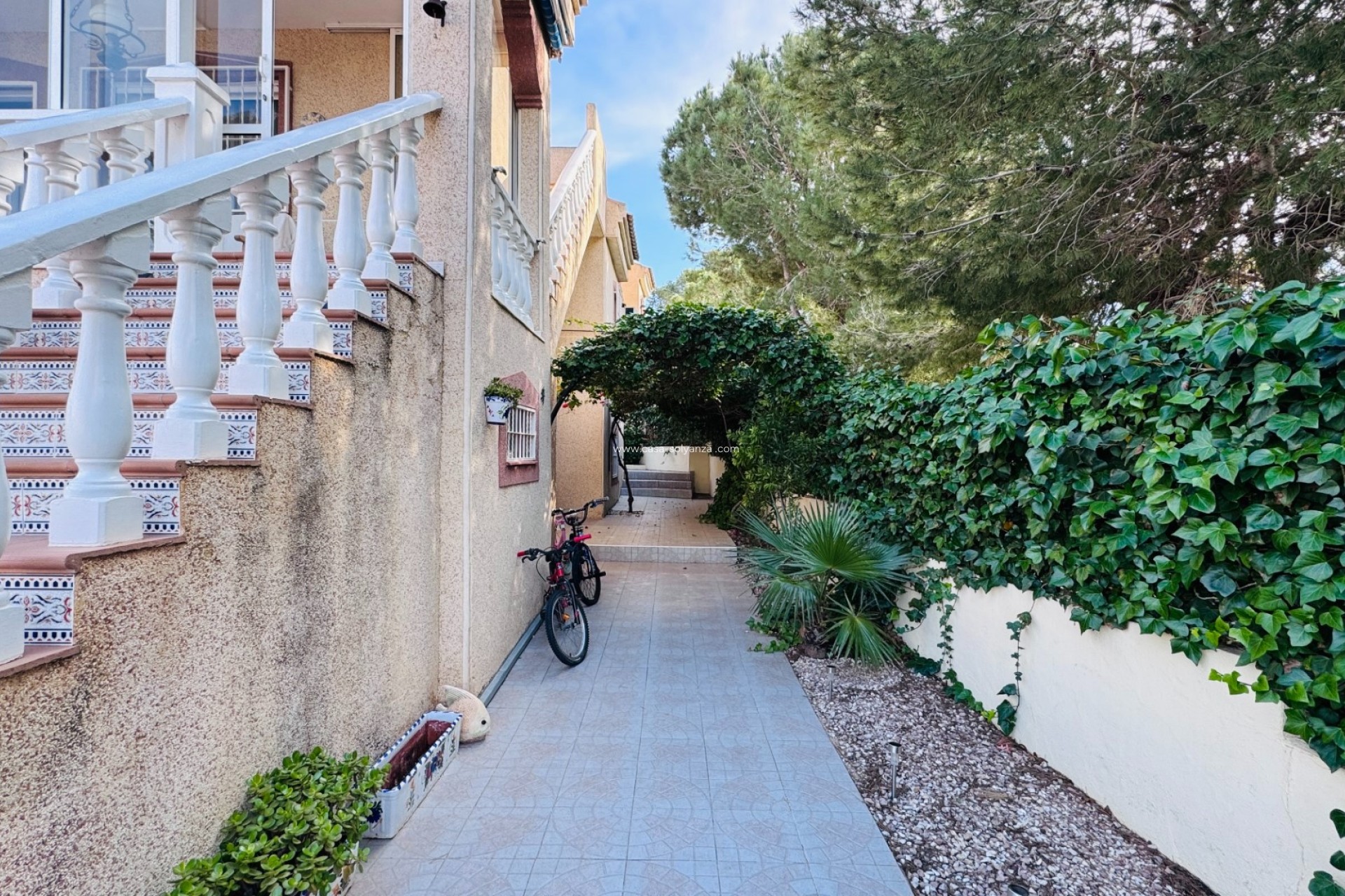 Resale - Villa - Algorfa