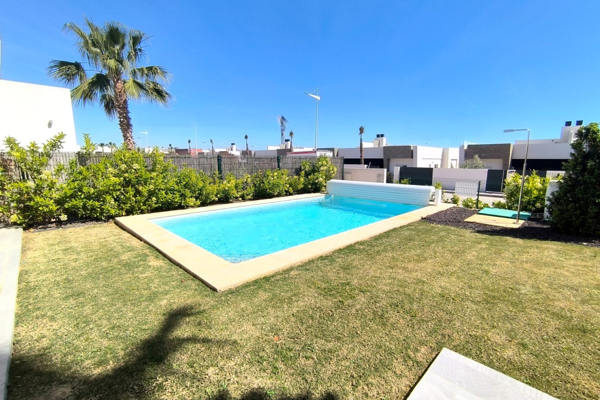 Resale - Villa - Algorfa