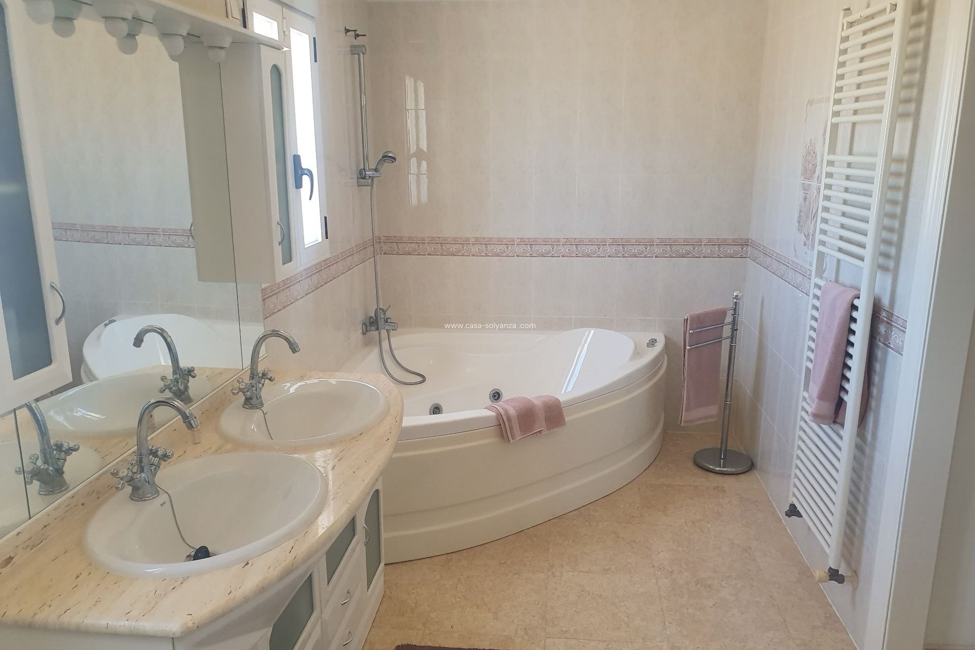 Resale - Villa - Algorfa