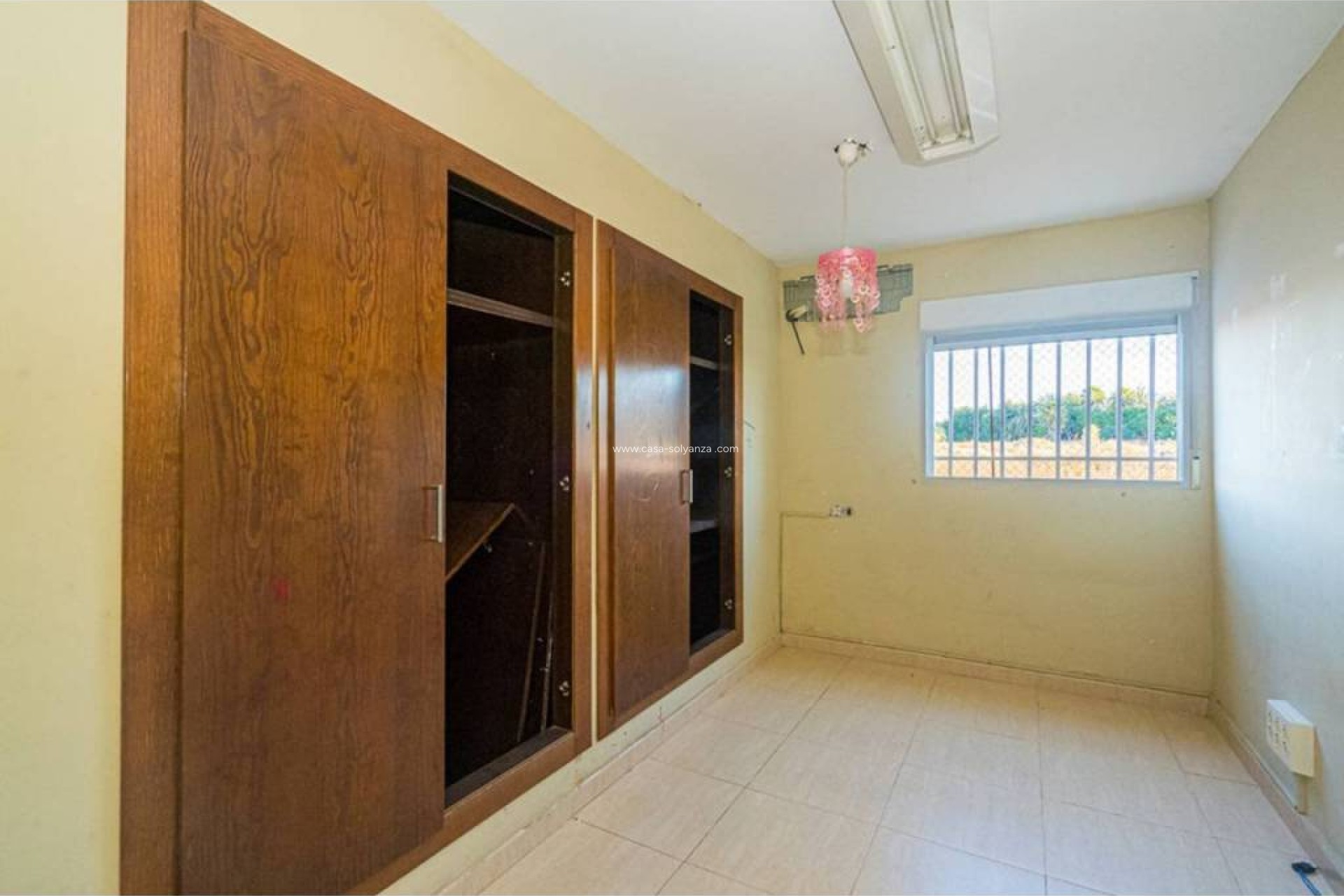 Resale - Villa - Alicante - 0