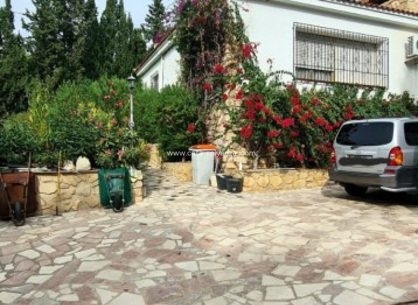 Resale - Villa - Benidorm - Costa Blanca