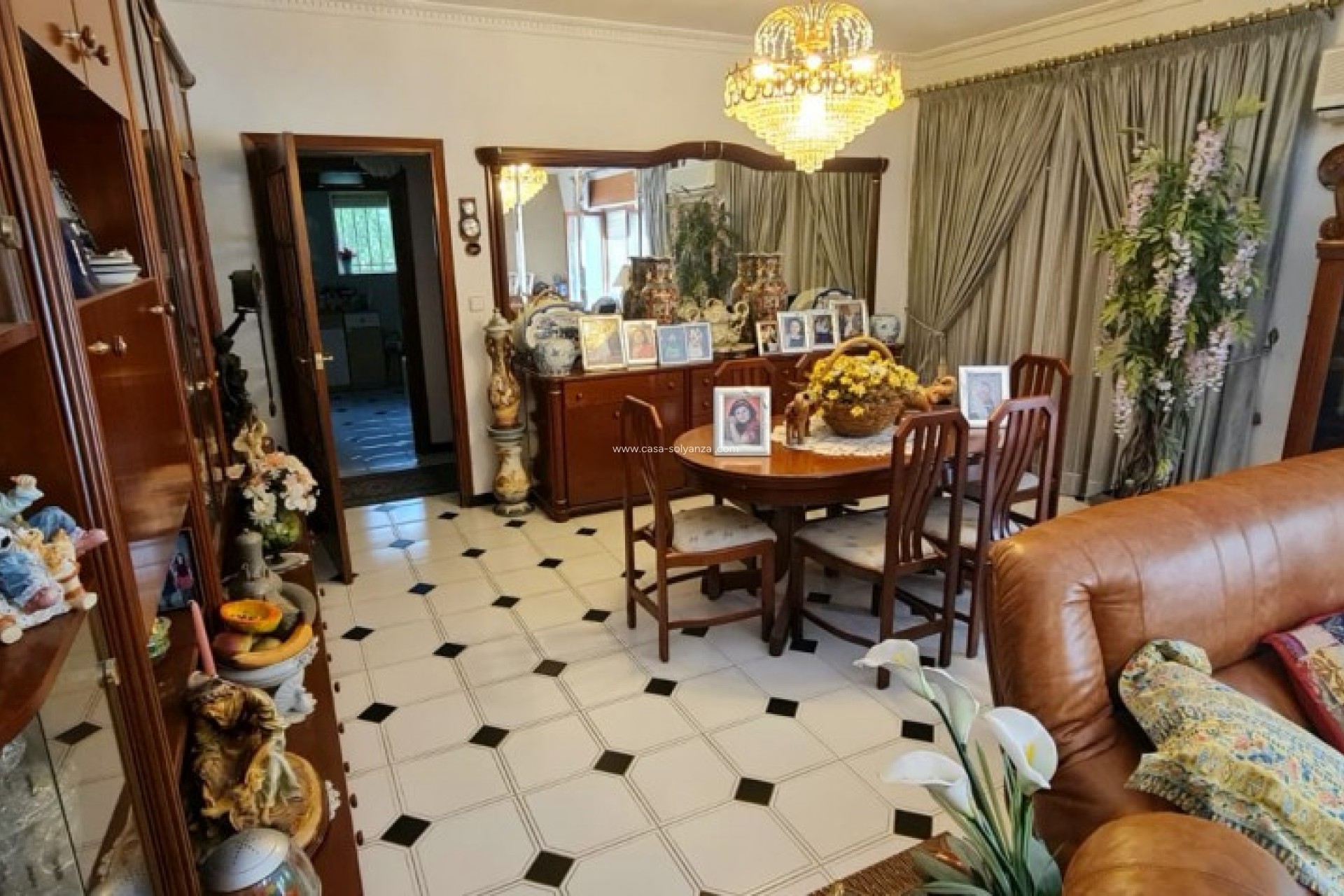 Resale - Villa - Benidorm - Costa Blanca