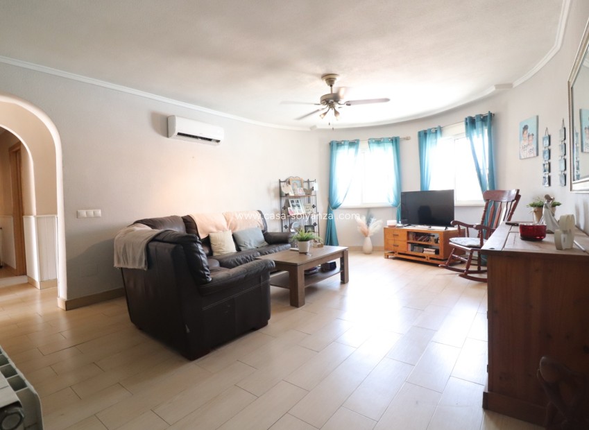 Resale - Villa - Benijofar