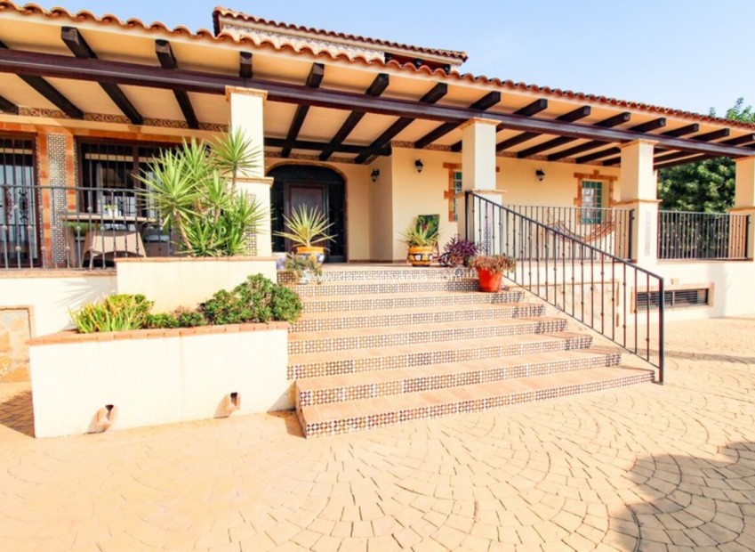 Resale - Villa - Bigastro - Inland