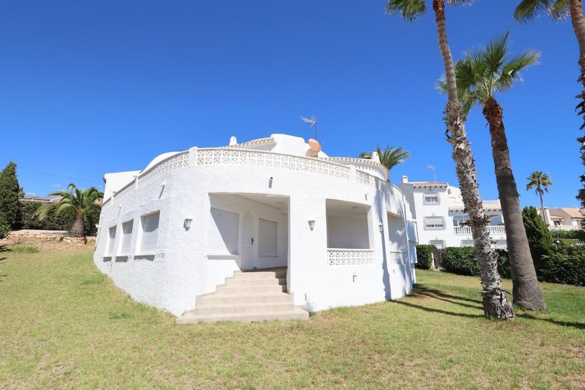 Resale - Villa - Cabo Roig - Cala Capitán