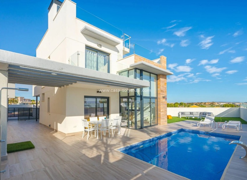 Resale - Villa - Cabo Roig - Costa Blanca