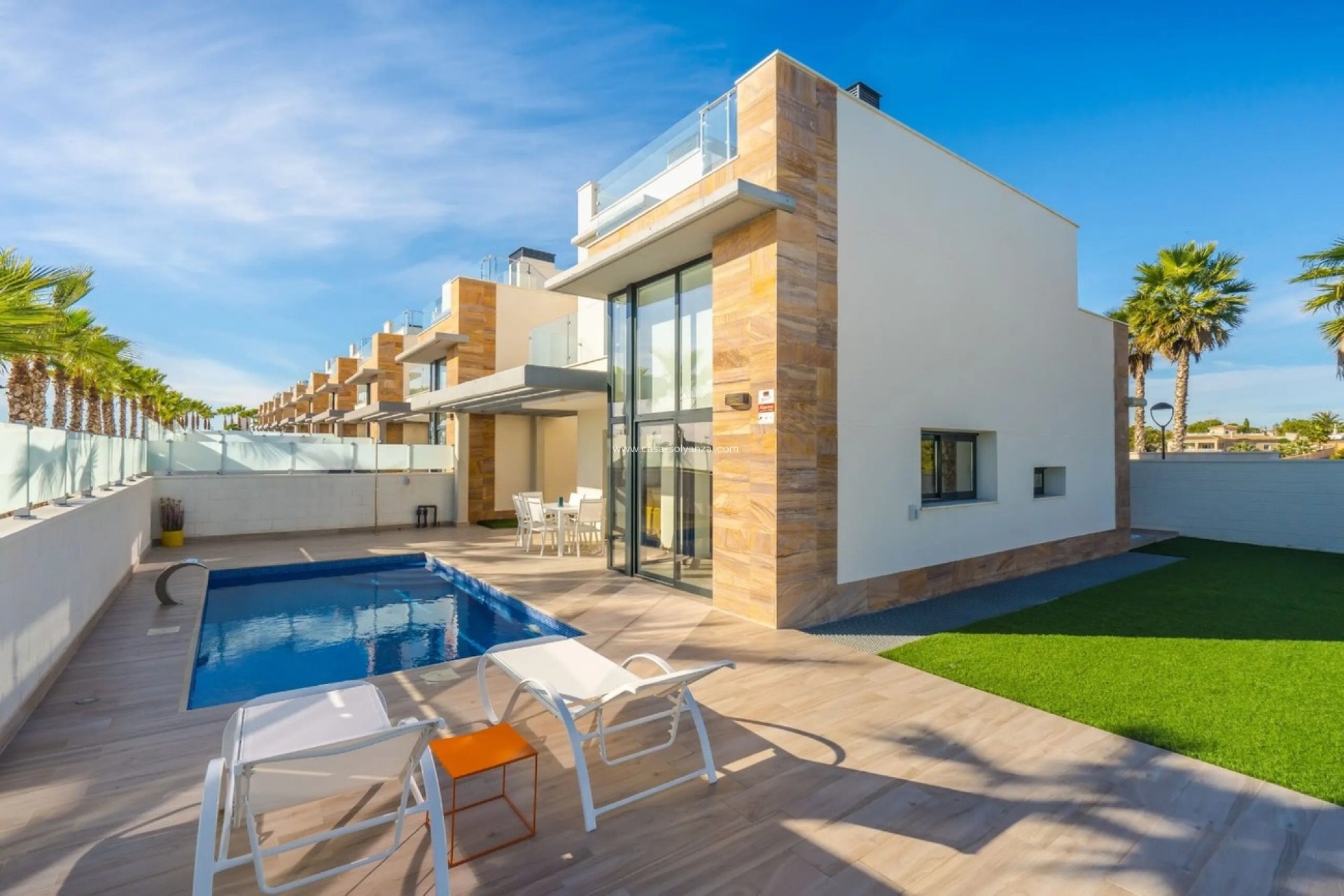 Resale - Villa - Cabo Roig - Costa Blanca