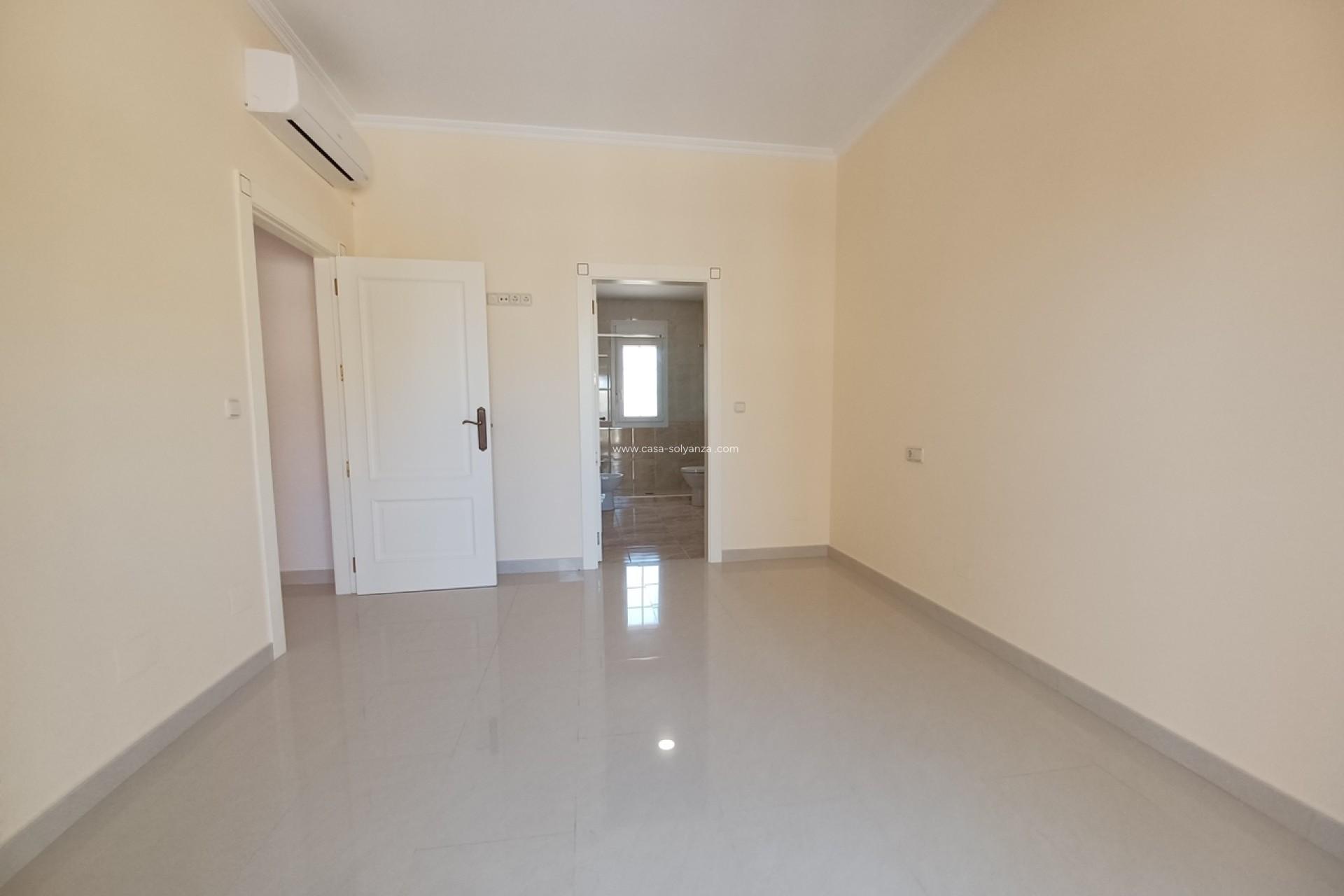 Resale - Villa - Cabo Roig - Costa Blanca