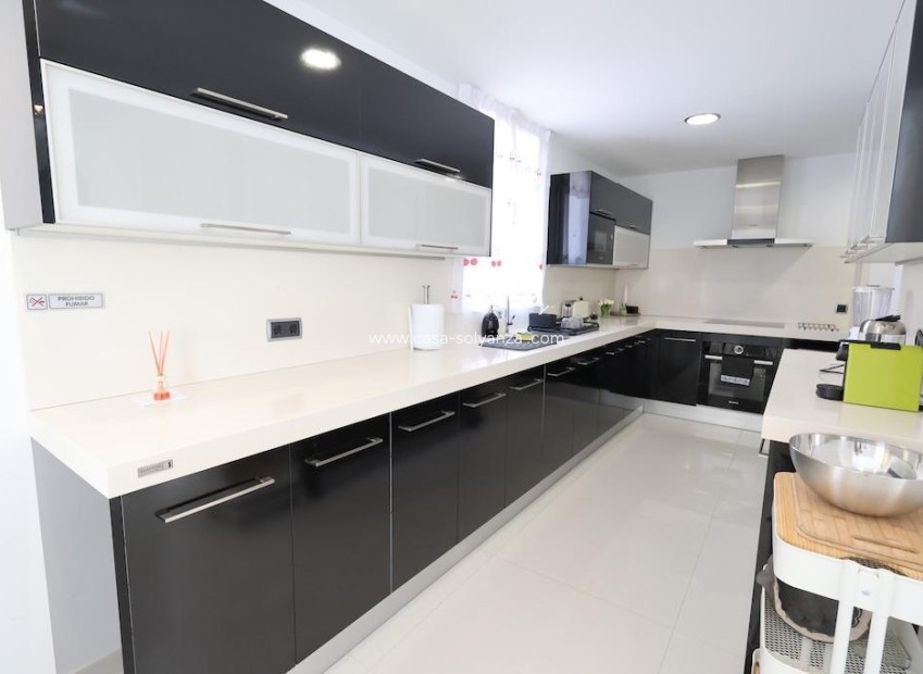 Resale - Villa - Cabo Roig - Costa Blanca