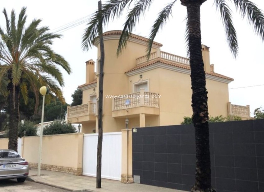 Resale - Villa - Cabo Roig - Costa Blanca