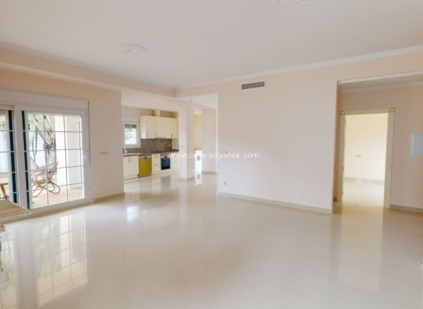 Resale - Villa - Cabo Roig - Costa Blanca