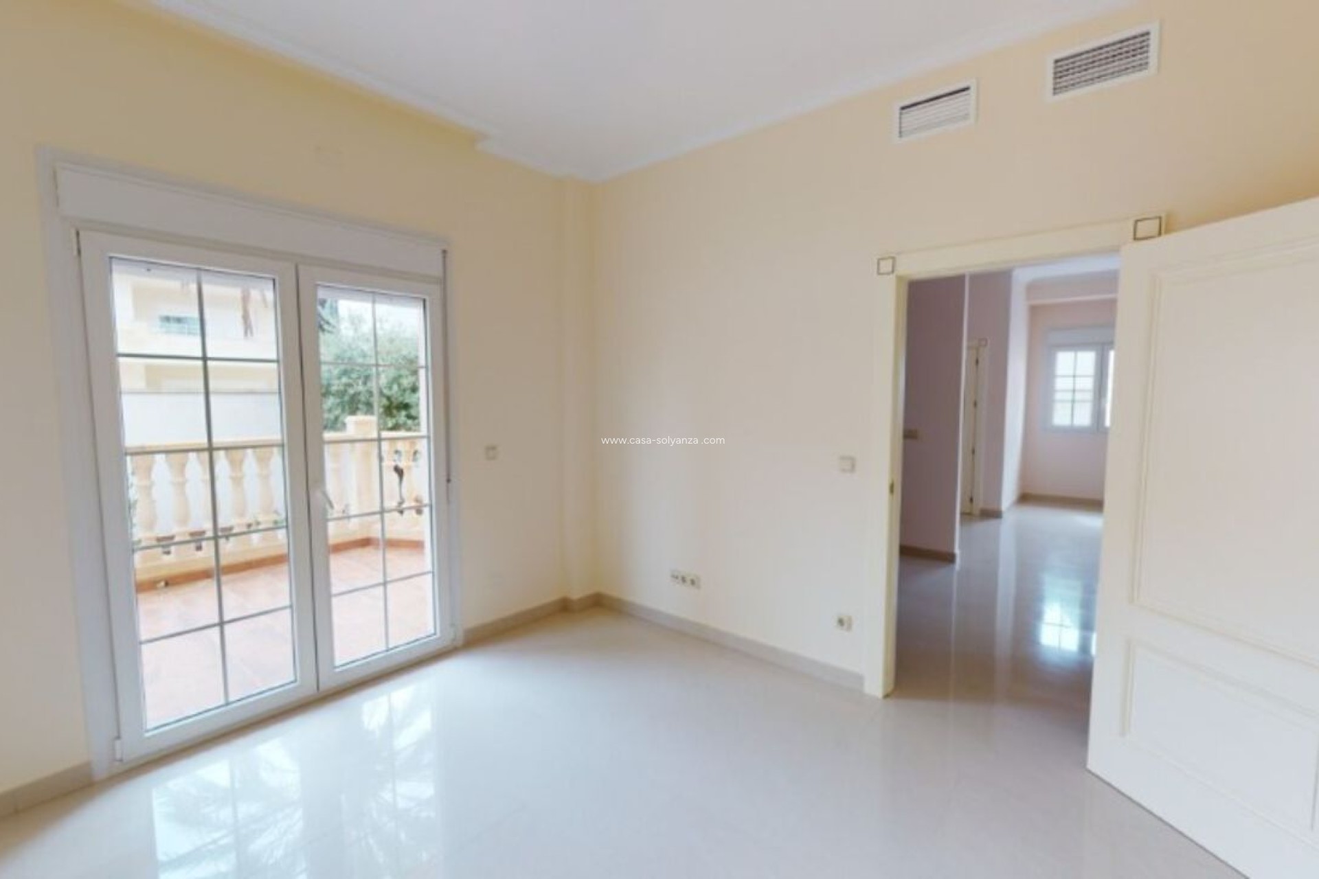 Resale - Villa - Cabo Roig - Costa Blanca