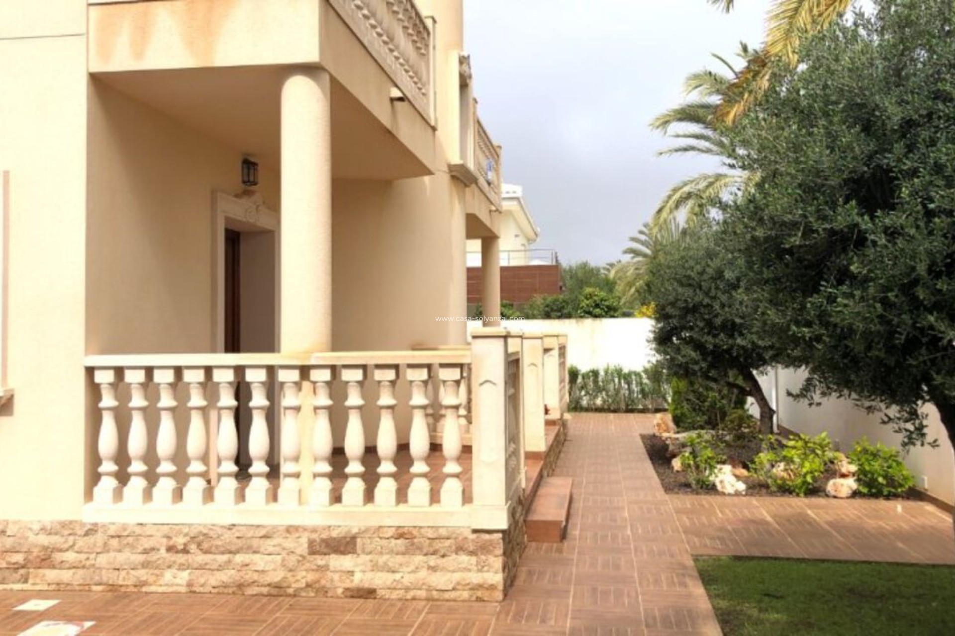Resale - Villa - Cabo Roig - Costa Blanca