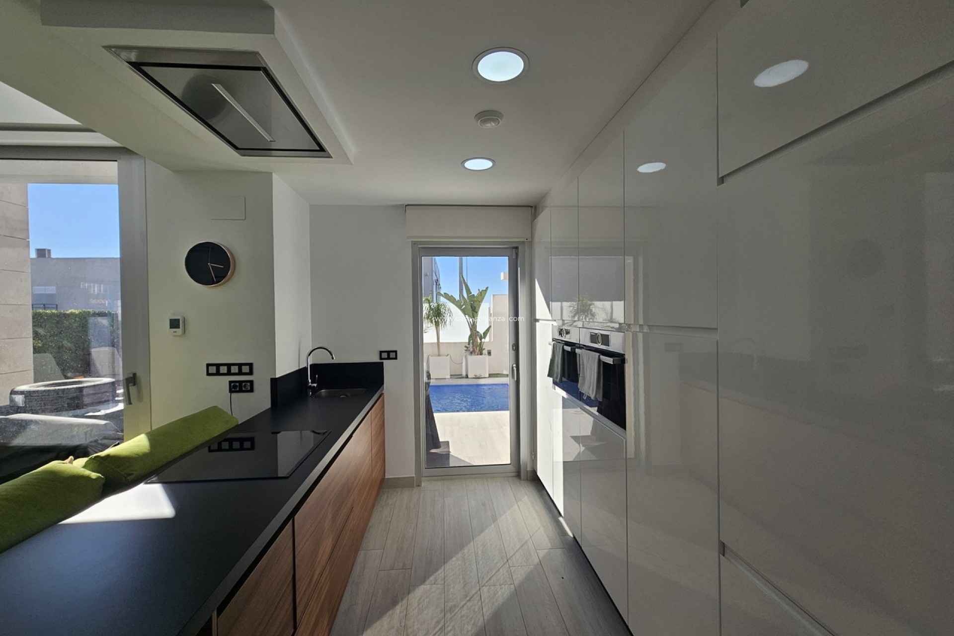 Resale - Villa - Cabo Roig - Costa Blanca