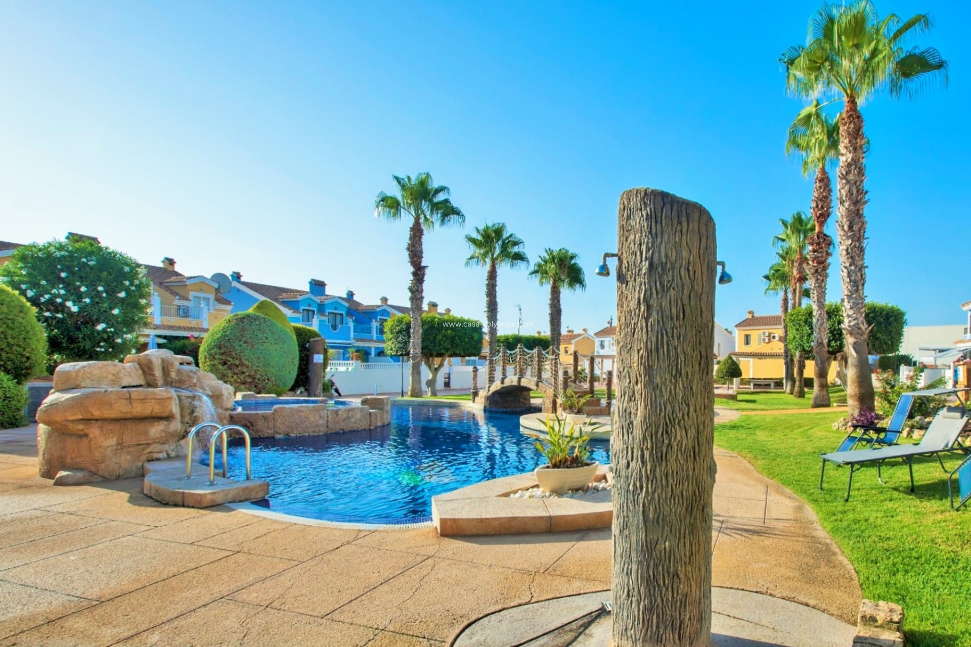 Resale - Villa - Cabo Roig