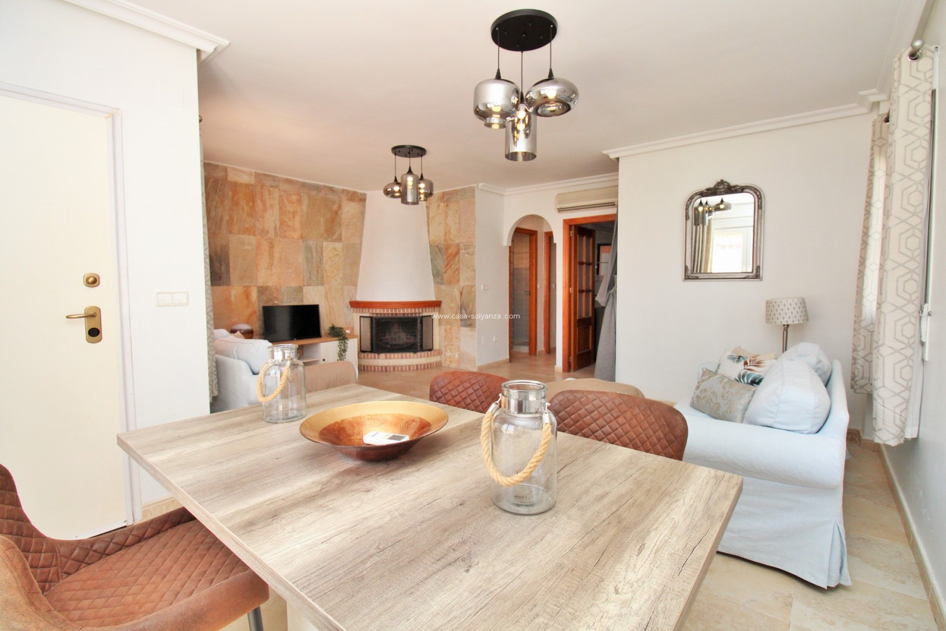 Resale - Villa - Cabo Roig