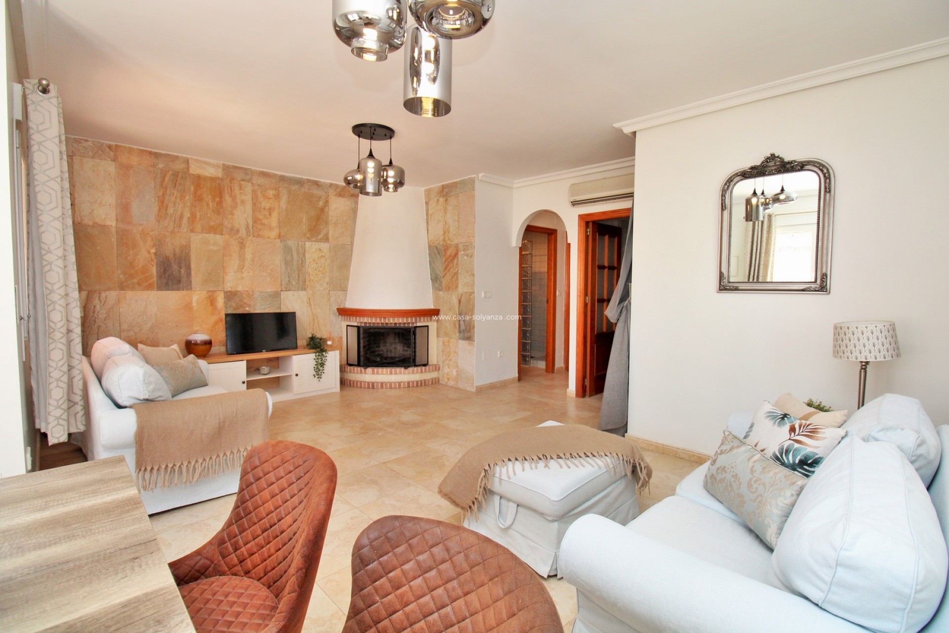 Resale - Villa - Cabo Roig