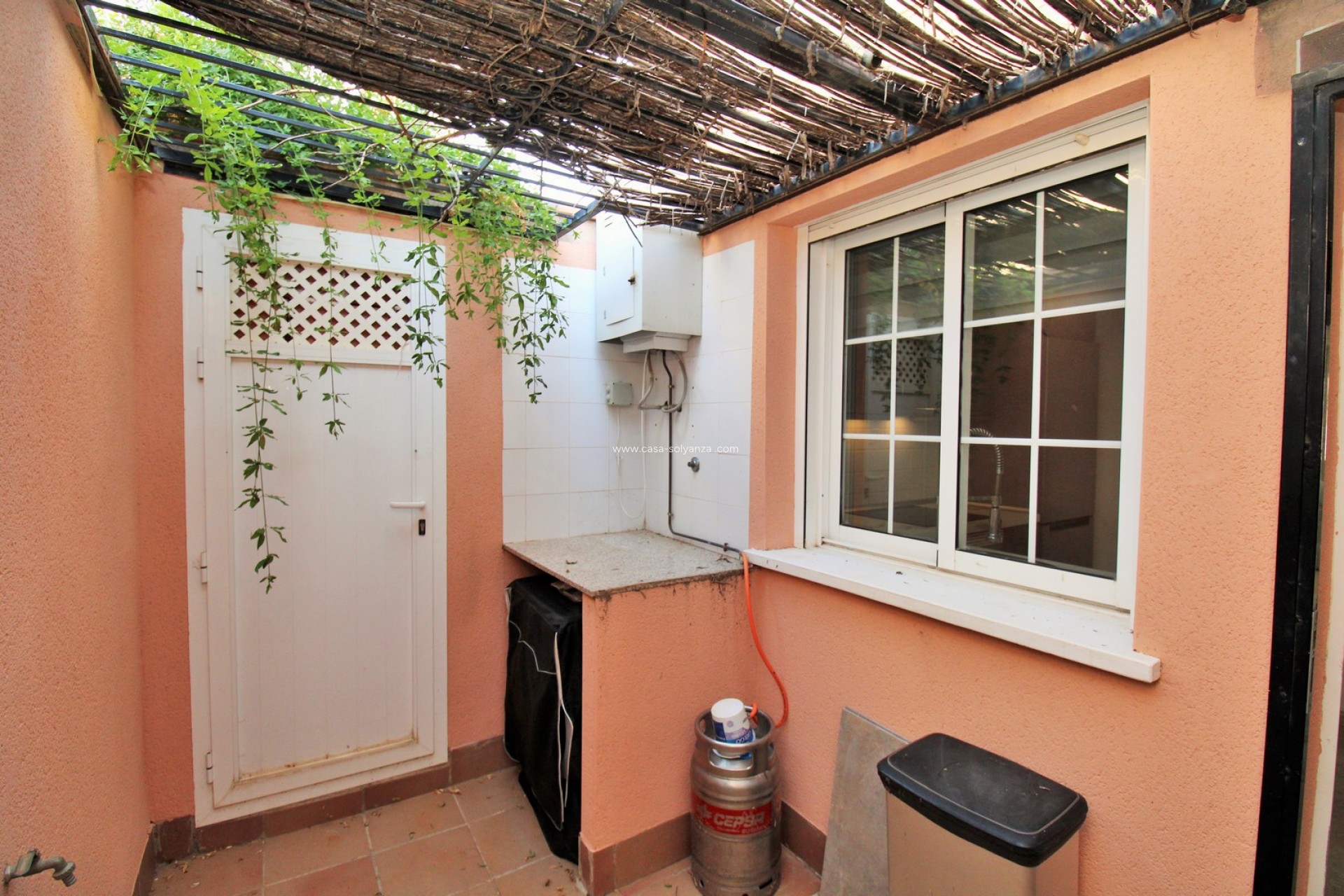 Resale - Villa - Cabo Roig