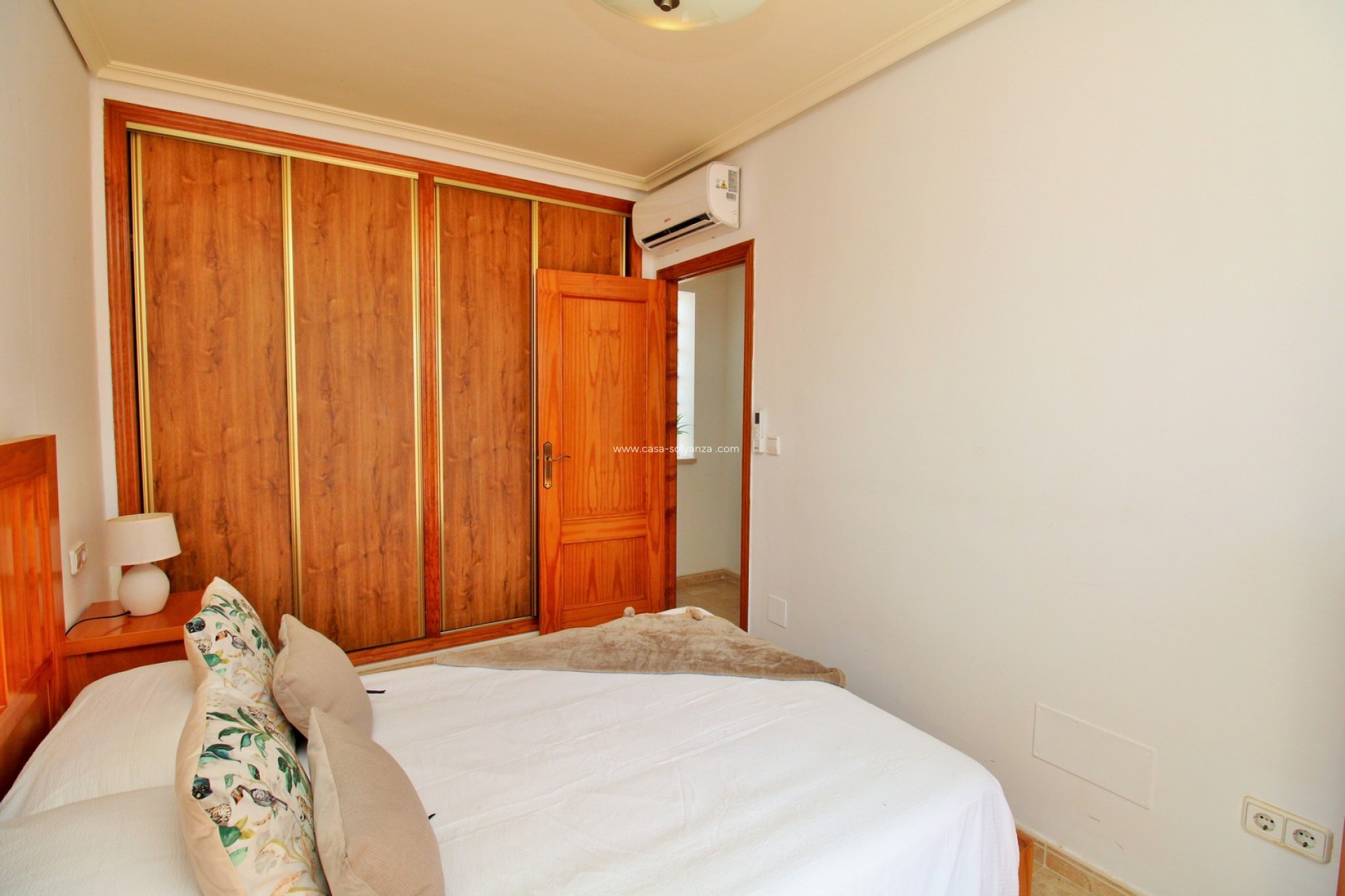 Resale - Villa - Cabo Roig
