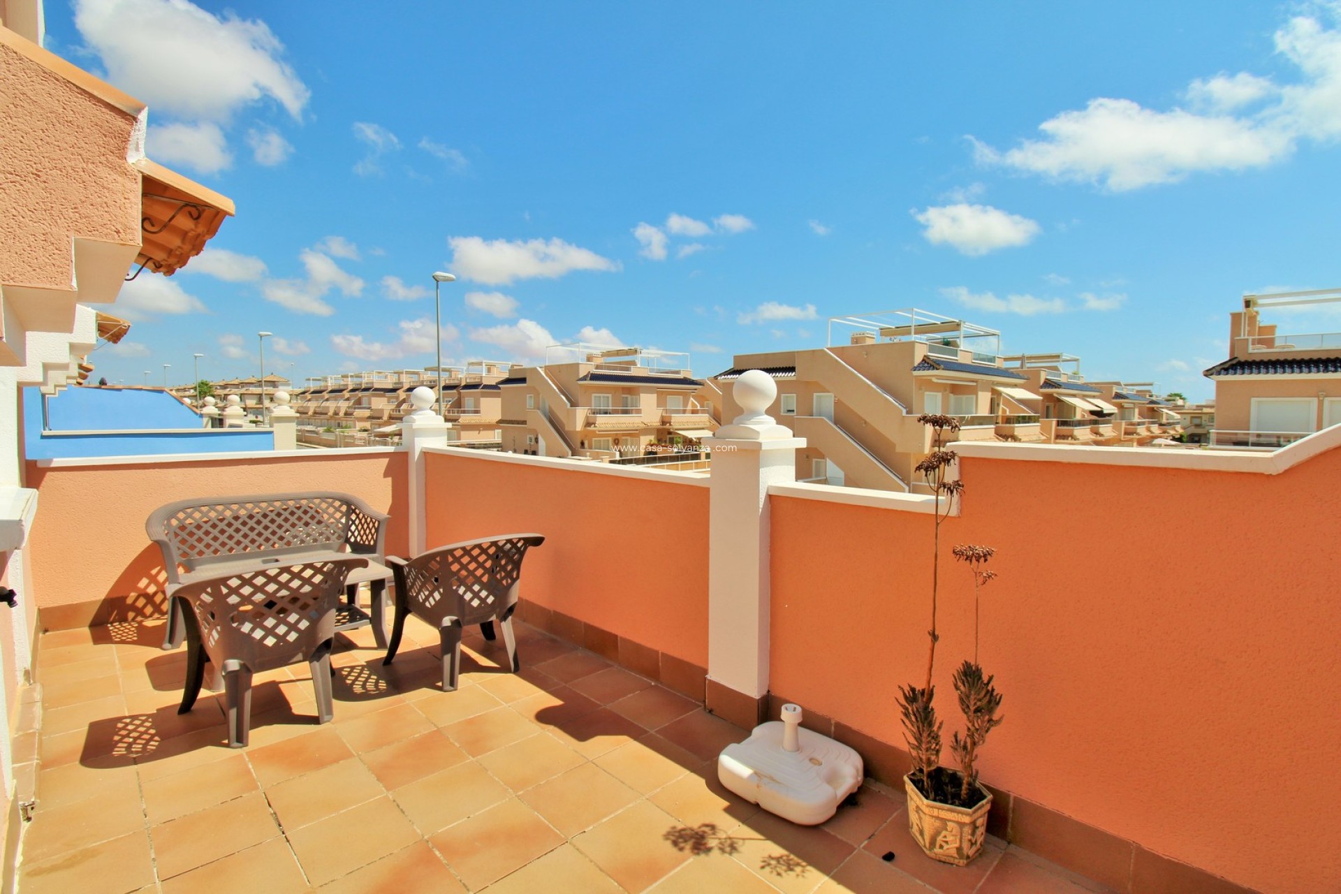 Resale - Villa - Cabo Roig