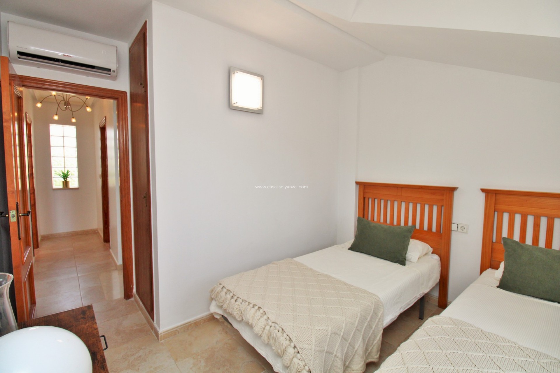 Resale - Villa - Cabo Roig
