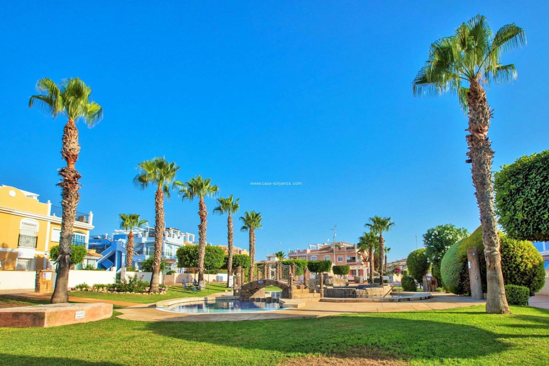 Resale - Villa - Cabo Roig
