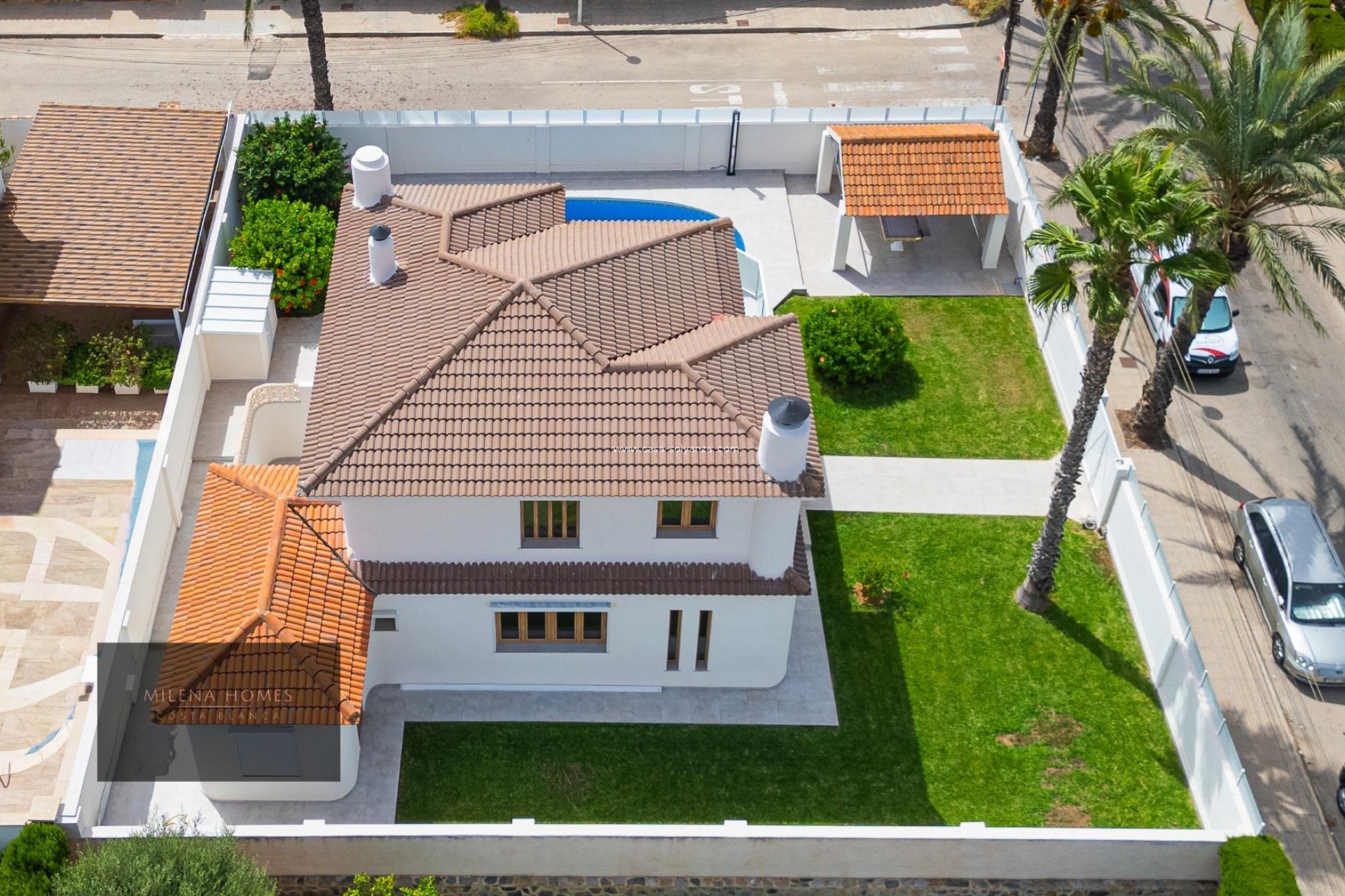 Resale - Villa - Cabo Roig