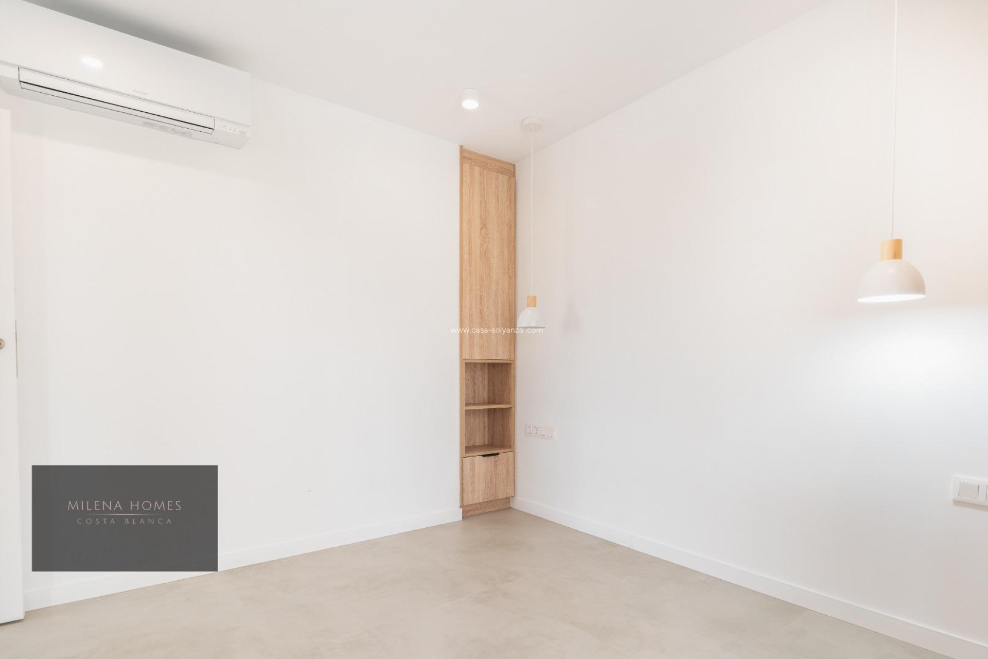 Resale - Villa - Cabo Roig