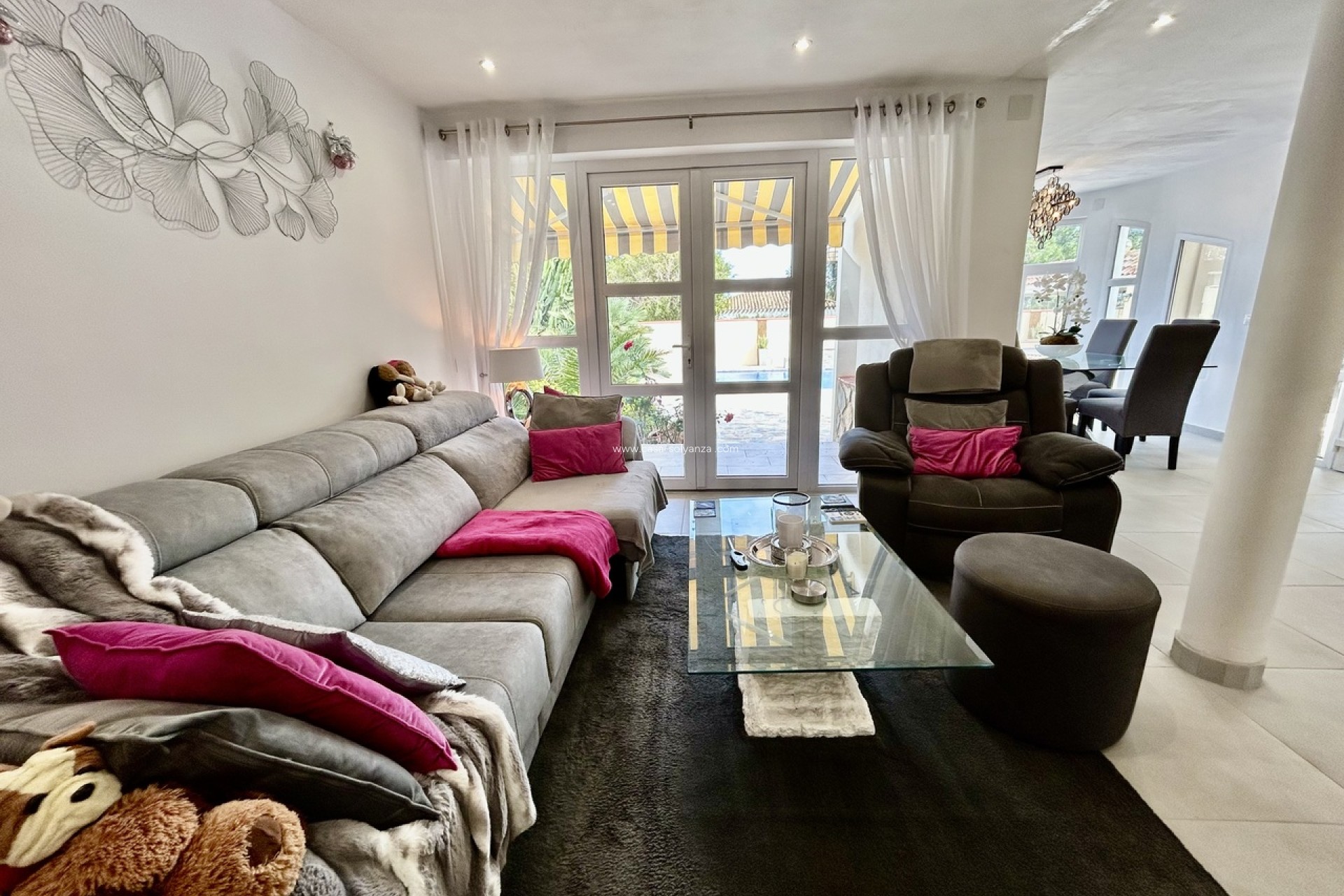 Resale - Villa - Cabo Roig