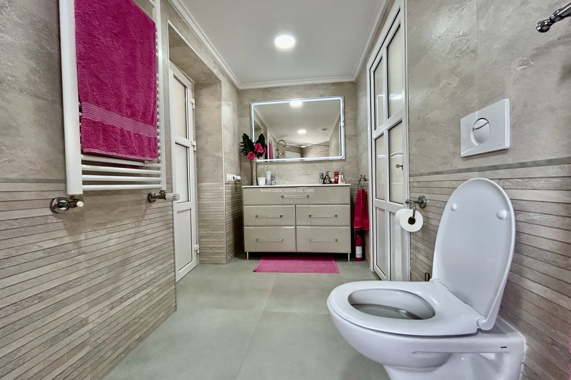 Resale - Villa - Cabo Roig