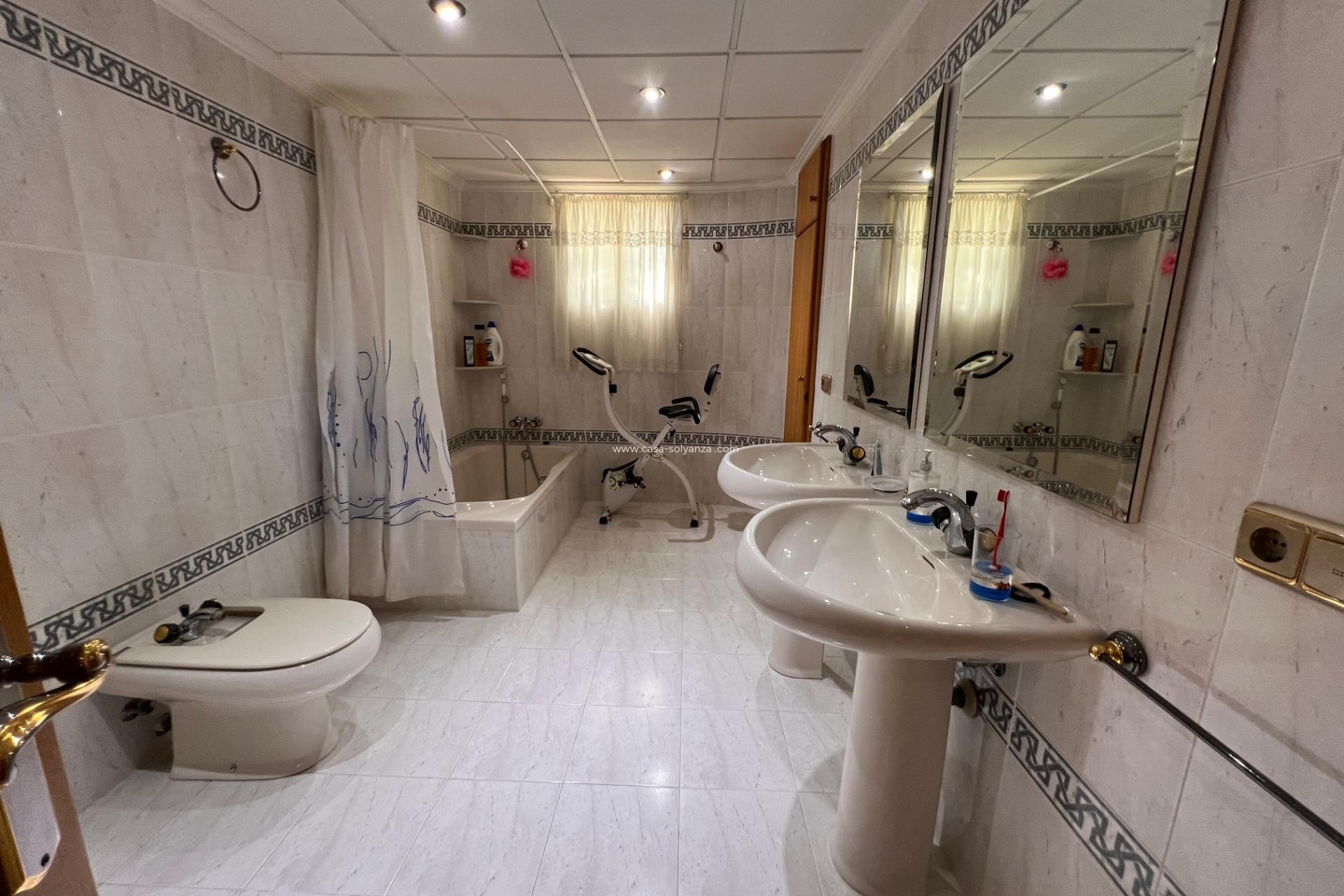 Resale - Villa - Callosa de Segura - Callosa De Segura