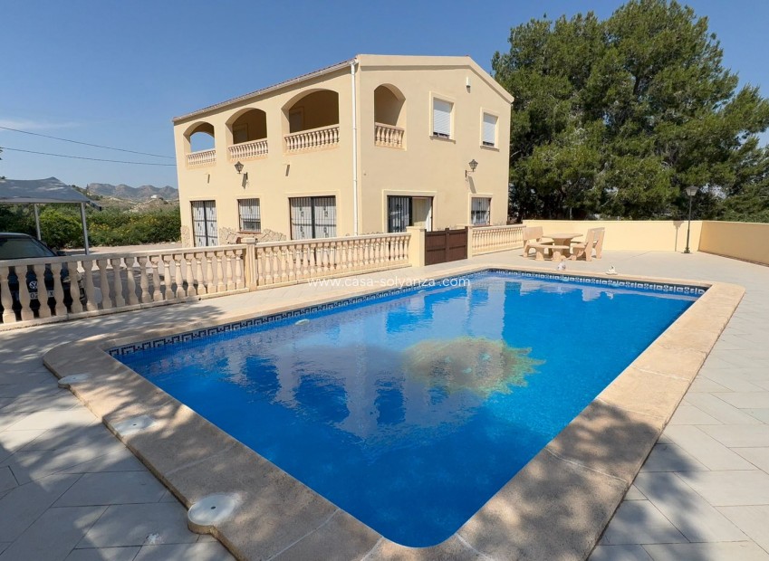 Resale - Villa - Canadas De San Pedro - Inland
