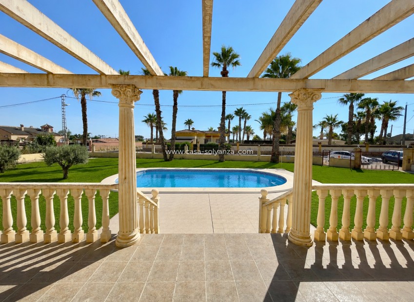 Resale - Villa - Catral - Costa Blanca