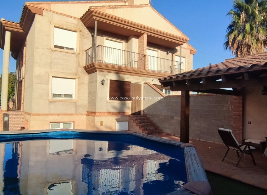 Resale - Villa - Caudete