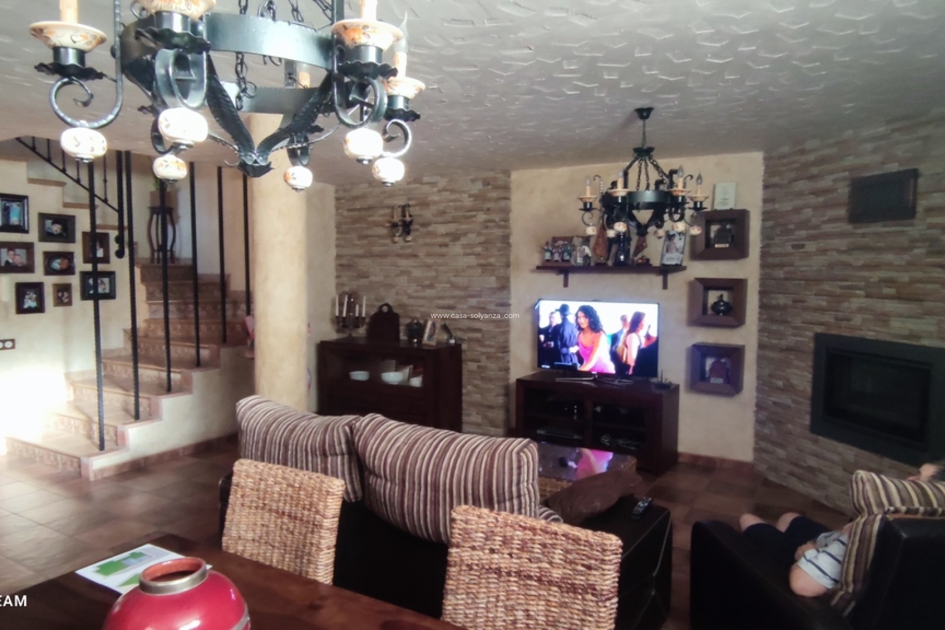 Resale - Villa - Caudete