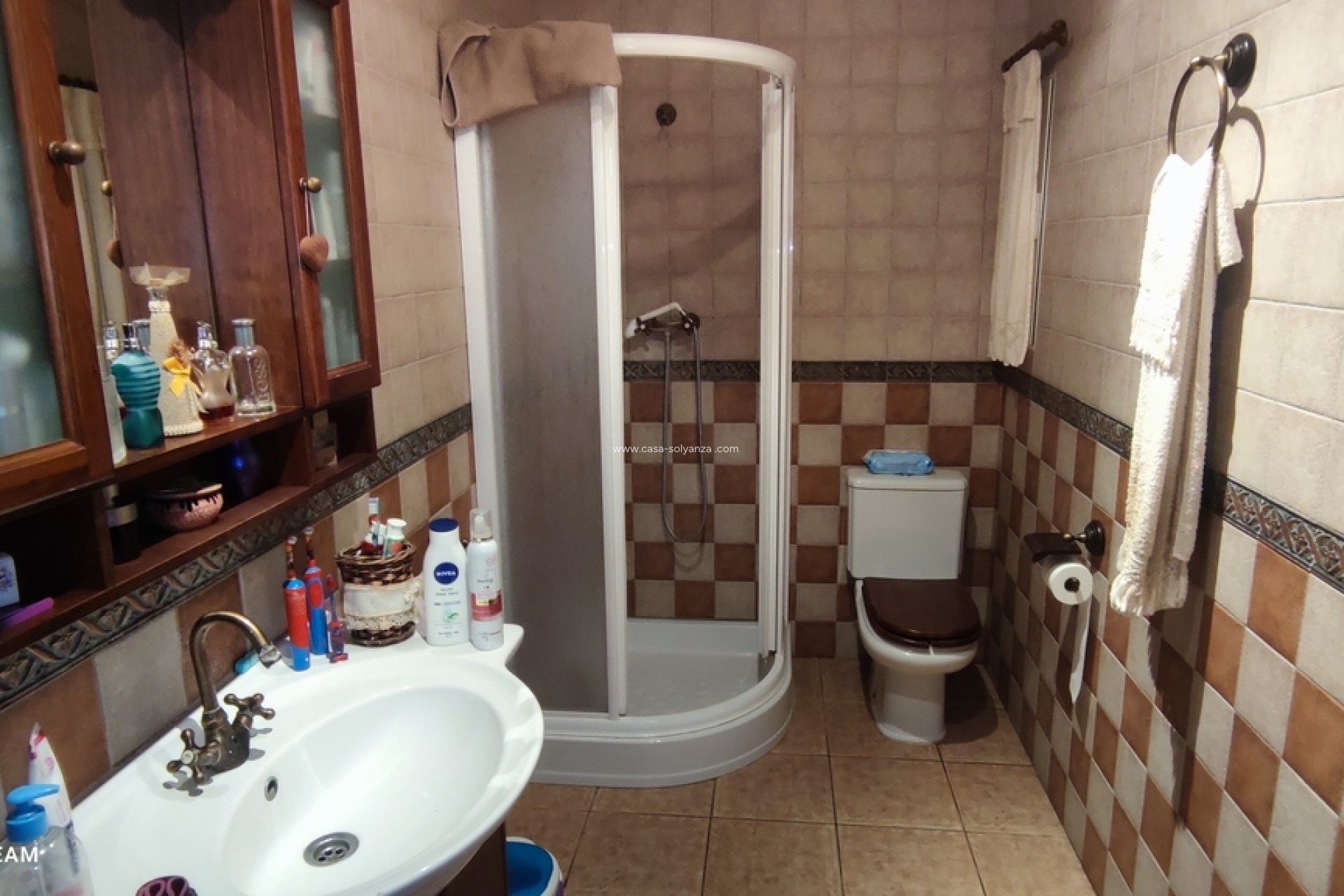 Resale - Villa - Caudete