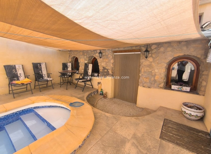 Resale - Villa - Chinorlet - Inland