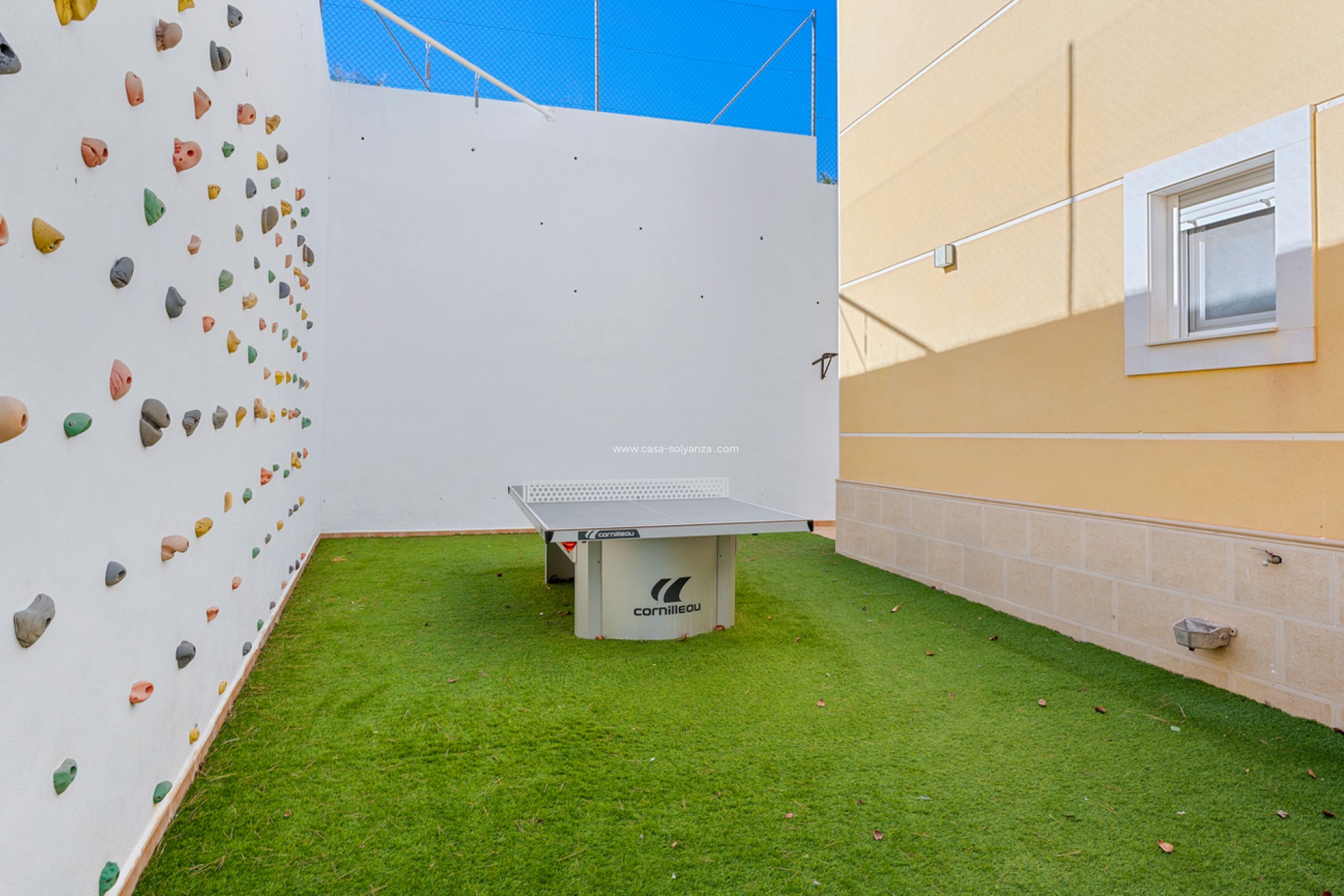 Resale - Villa - Ciudad De Las Comunicaciones - Costa Blanca