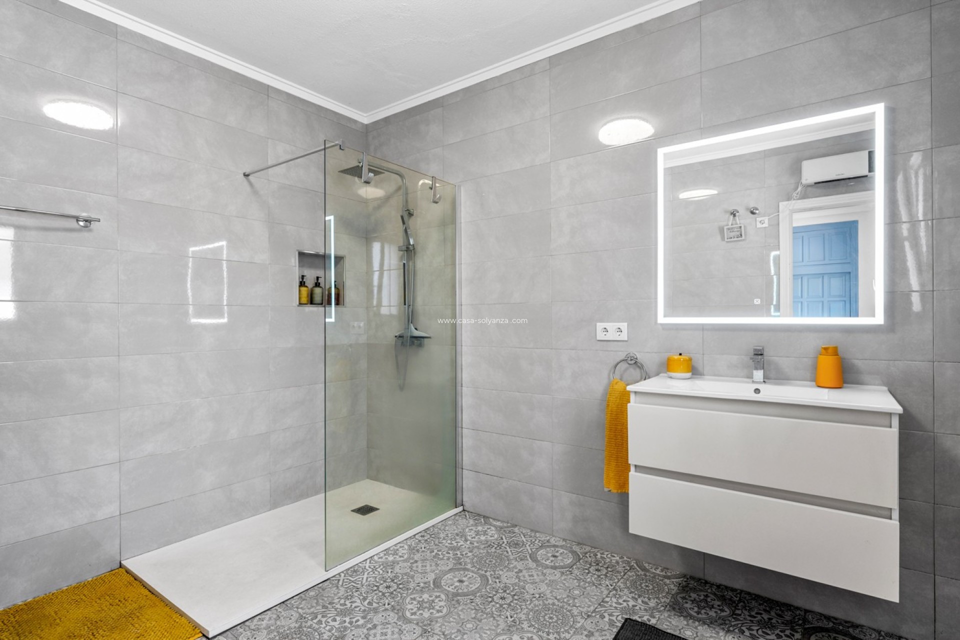 Resale - Villa - Ciudad Quesada - Pueblo Bravo